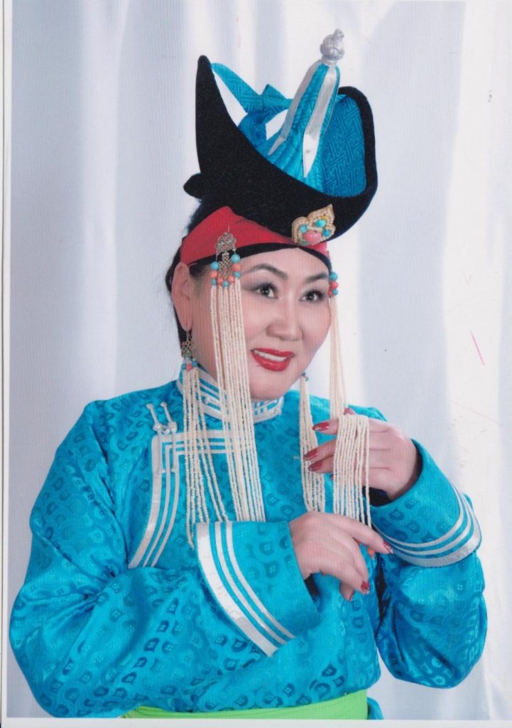 АЖ Ш.Чимэдцэеэ яруу найргийн номоо гаргажээ